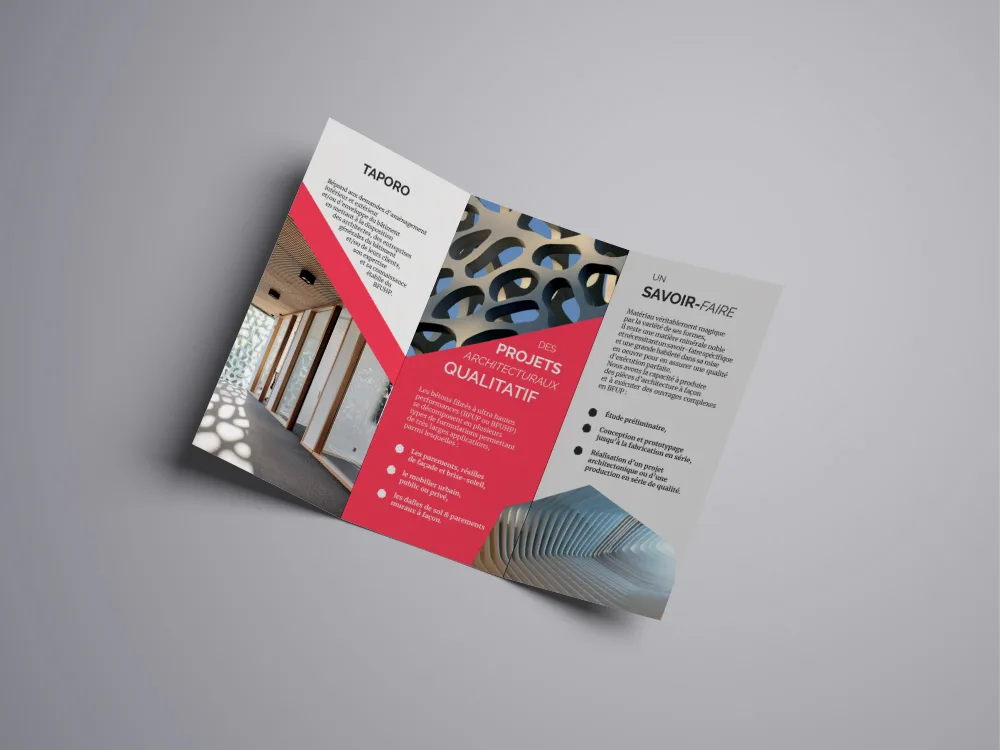 Tri-Fold Brochure Mockup_RVB copie
